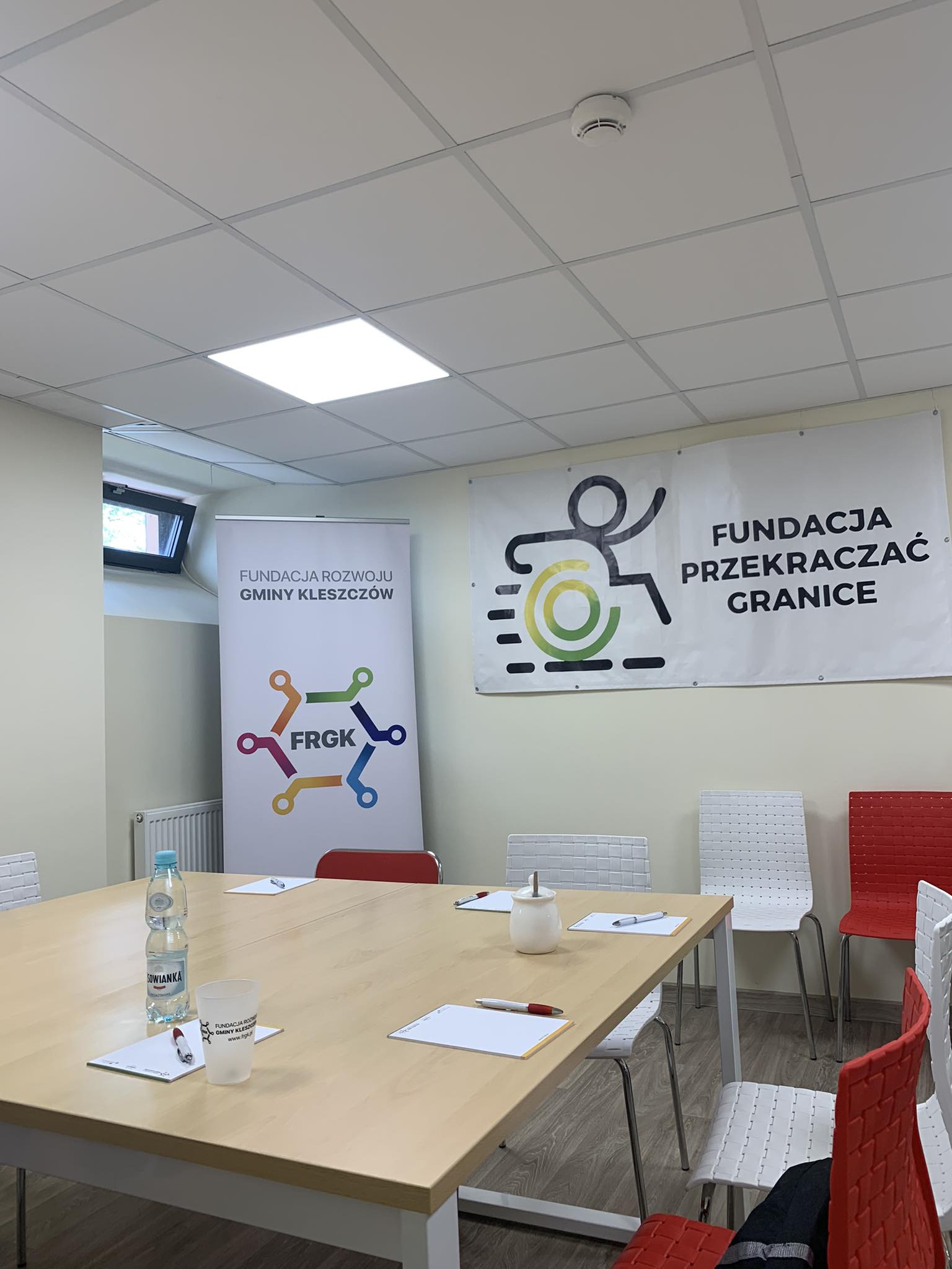 FRGK - SZKOLENIE Z PODSTAWOWEJ OBSŁUGI IPHONE’ÓW I SMARTFONÓW. FUNDACJA PRZEKRACZAĆ GRANICE